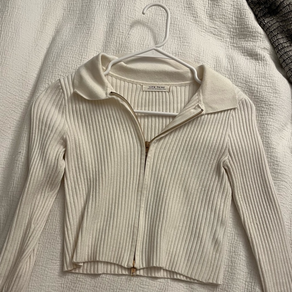 12th tribe cropped zip sweater